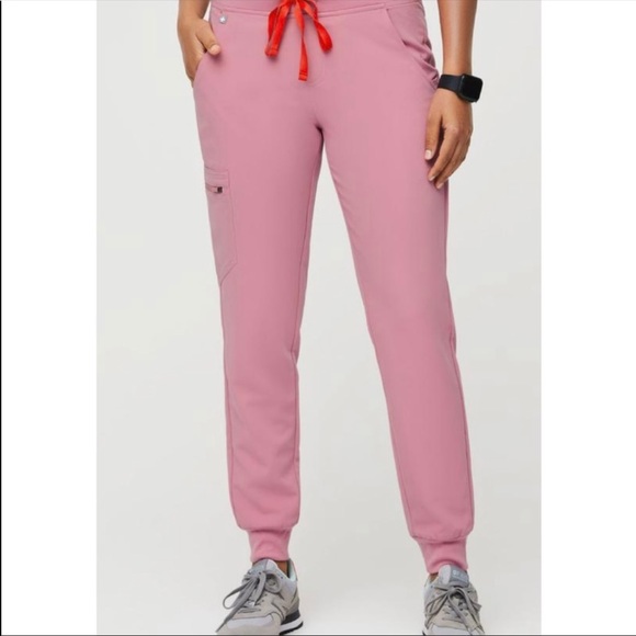 NWT FIGS SCRUB ZAMORA JOGGERS TALL IN CHALK PINK - Picture 6 of 9